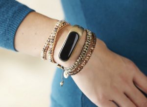This is the mother of fashionable fitness trackers! 